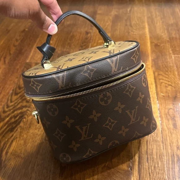LV Style Reverse Monogram Vanity Bag - Picture 1 of 6